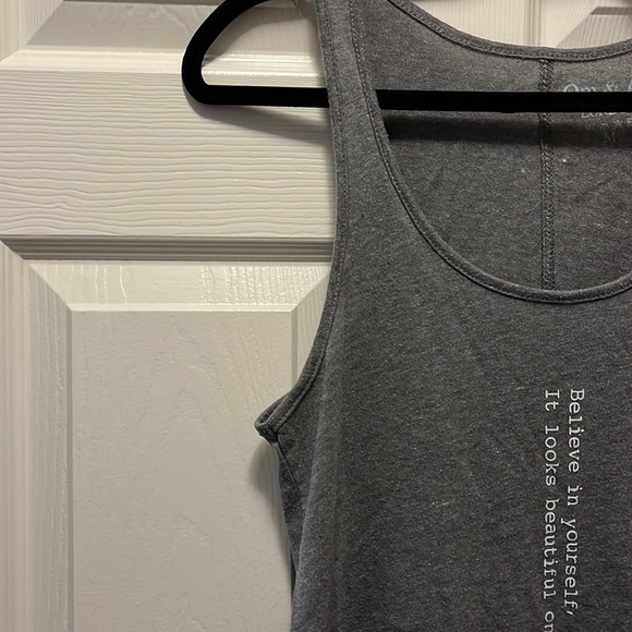 Medium Om & Ah London tank - Picture 5 of 5